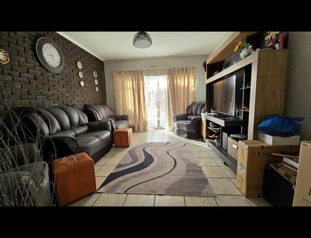 2 BEDROOM TOWNHOUSE FOR SALE IN RANDHART